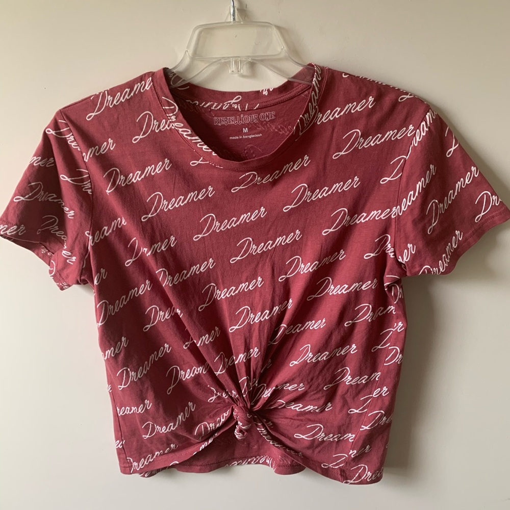 T-Shirt (Size: Small)